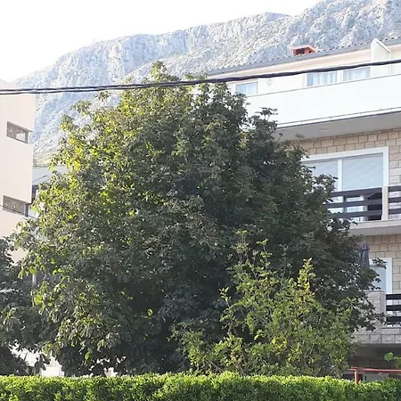 Skobalj Apartment Duće